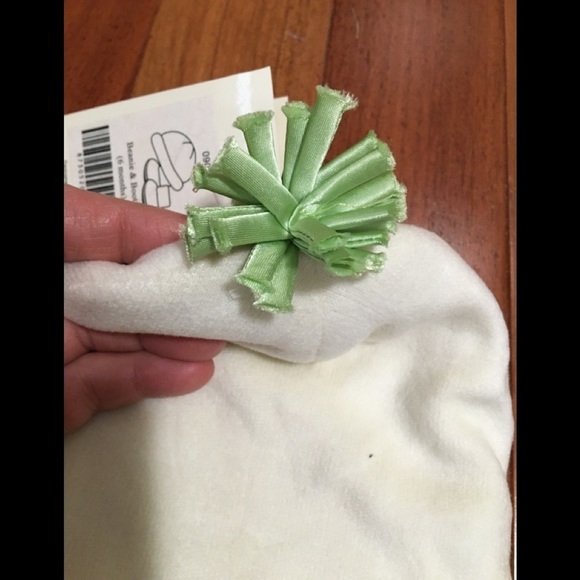 BABY BOO LT SOFT VELOUR SATIN BEANIE & BOOTIE SET - Picture 5 of 8